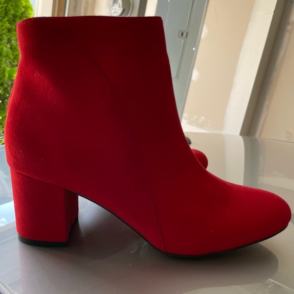 NWT INC International Concepts Red Lava Suede Close Toe Ankle Boots, Size 8 - Picture 12 of 12
